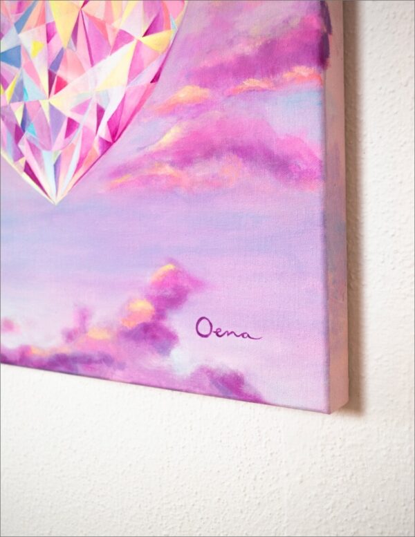 Spirituelle Kunst: Acrylbild auf Leinwand, Herzkristall vor Wolkenhimmel in lila, rosa, gelb Farben