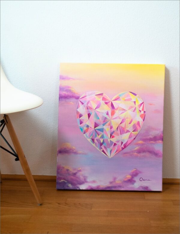Spirituelle Kunst: Acrylbild auf Leinwand, Herzkristall vor Wolkenhimmel in lila, rosa, gelb Farben