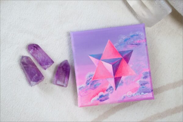 Spirituelle Kunst: Acrylbild auf Leinwand, heilige Geometrie, pink-lila Merkaba vor pink-lilafarbenem Wolkenhimmel Hintergrund