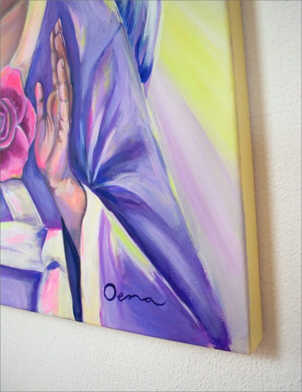 Spirituelle Kunst: Acrylbild auf Leinwand, weiblicher Engel im lila Gewand mit Rosenblüte in den Händen vor gelb-lila Hintergrund mit Strahlen